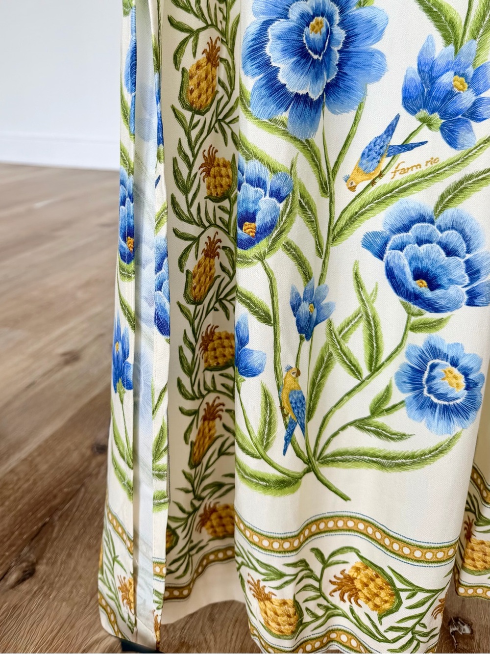 FARM Rio Pineapple Floral Maxi Dress Blue White Lace Trim Belted NWT - Picture 5 of 11